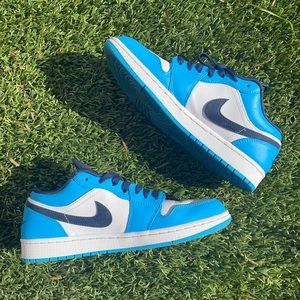Air Jordan 1 Retro Low UNC